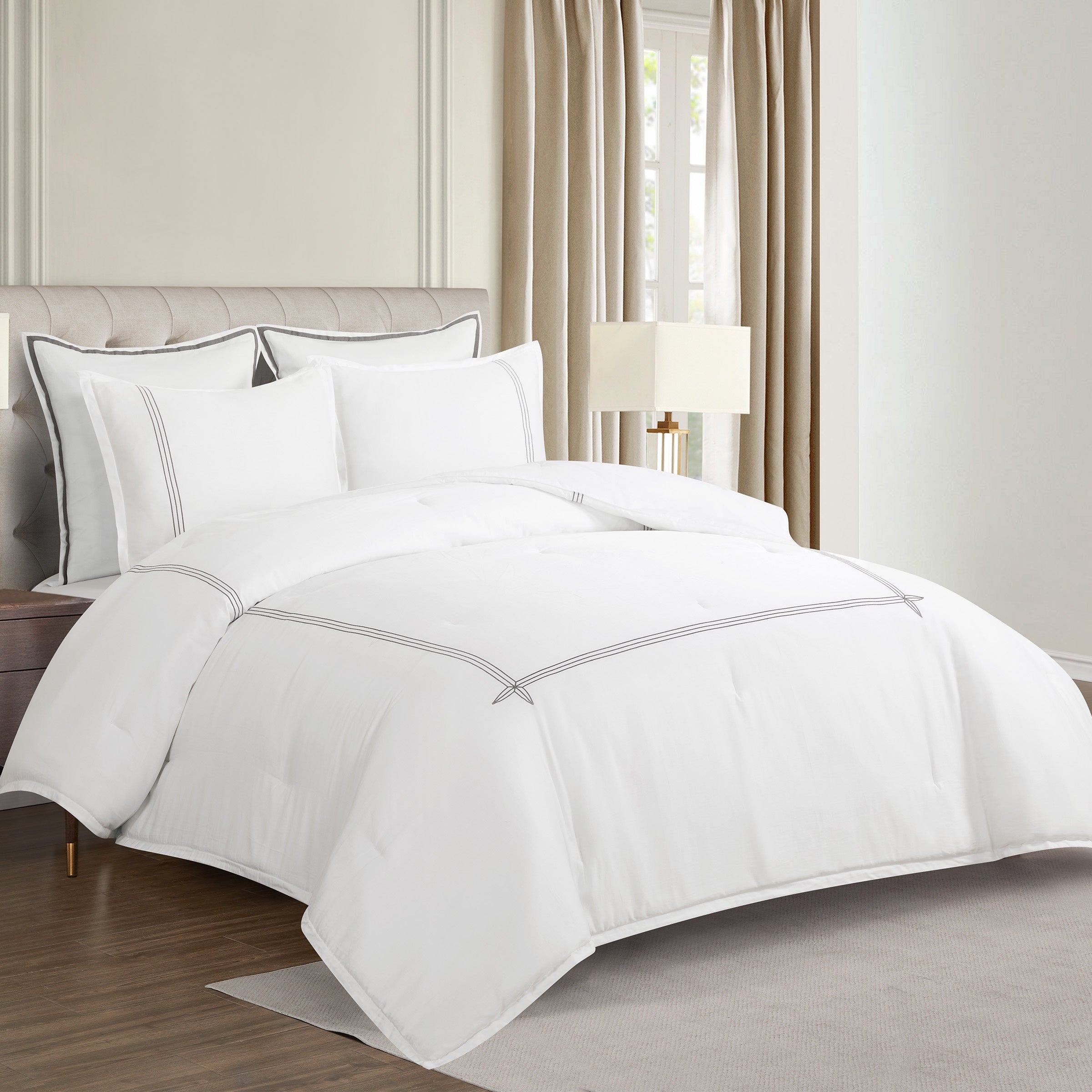 Sylph White/Highrise 3pc Comforter Set
