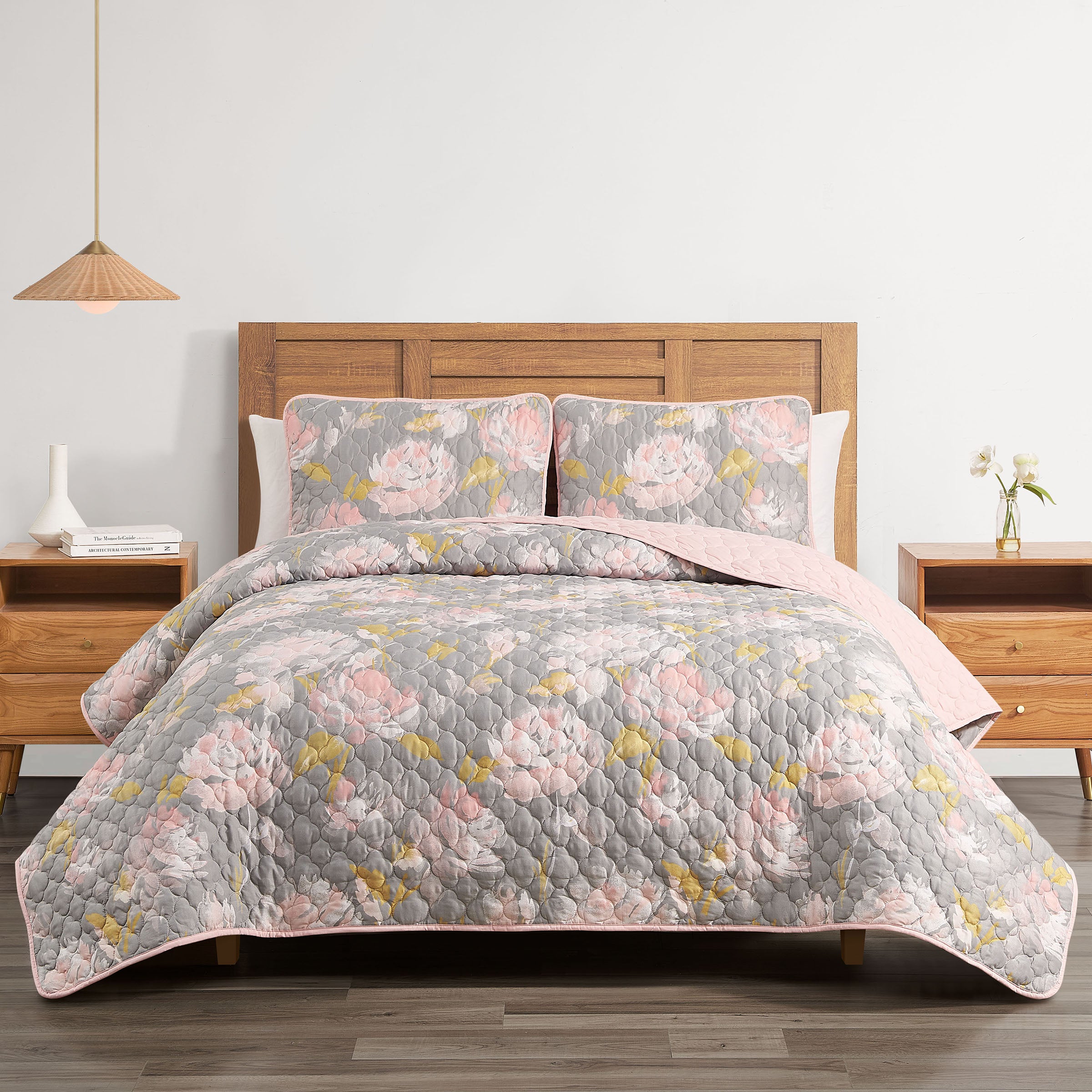 Bloom 3 Piece Quilt Set