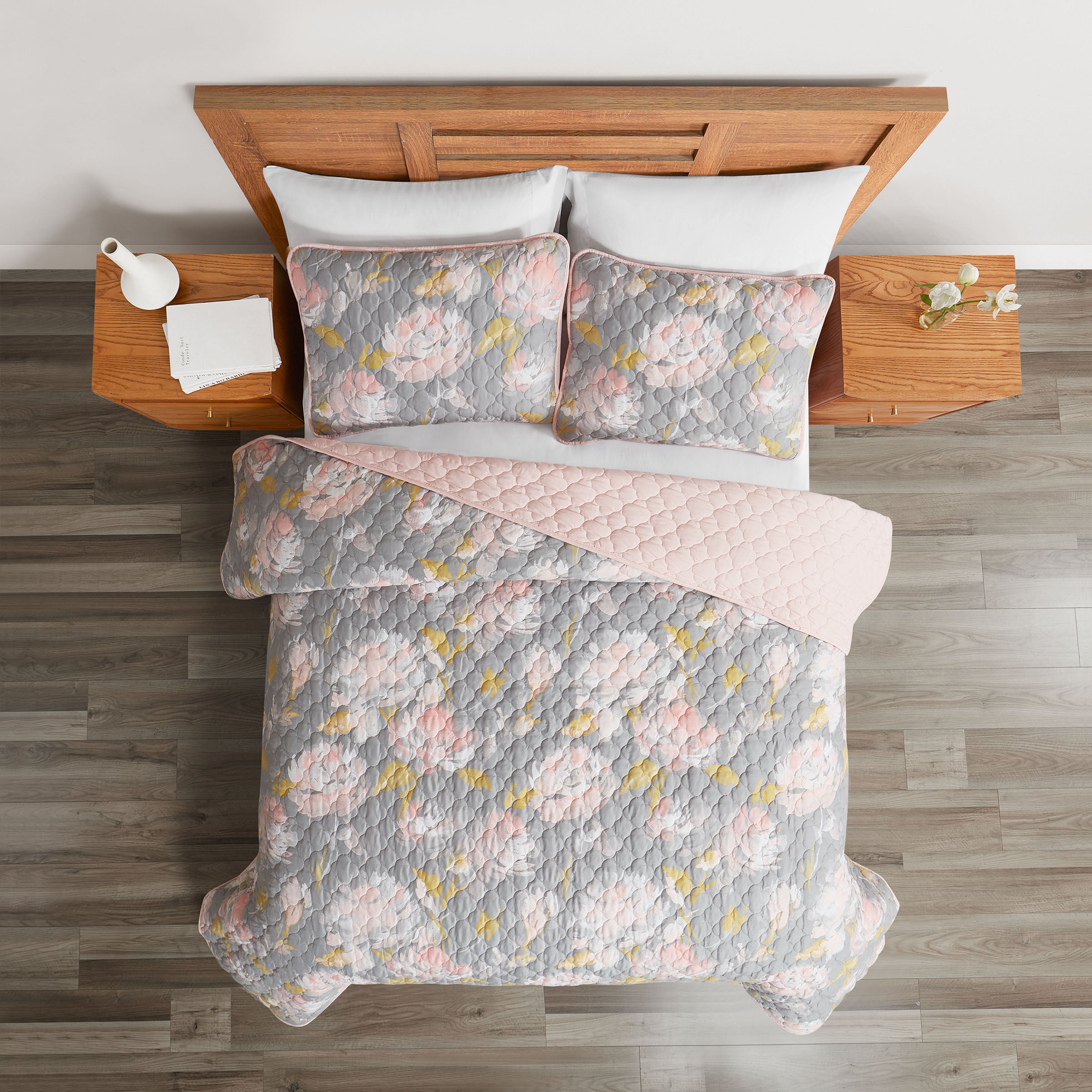 Bloom 3 Piece Quilt Set