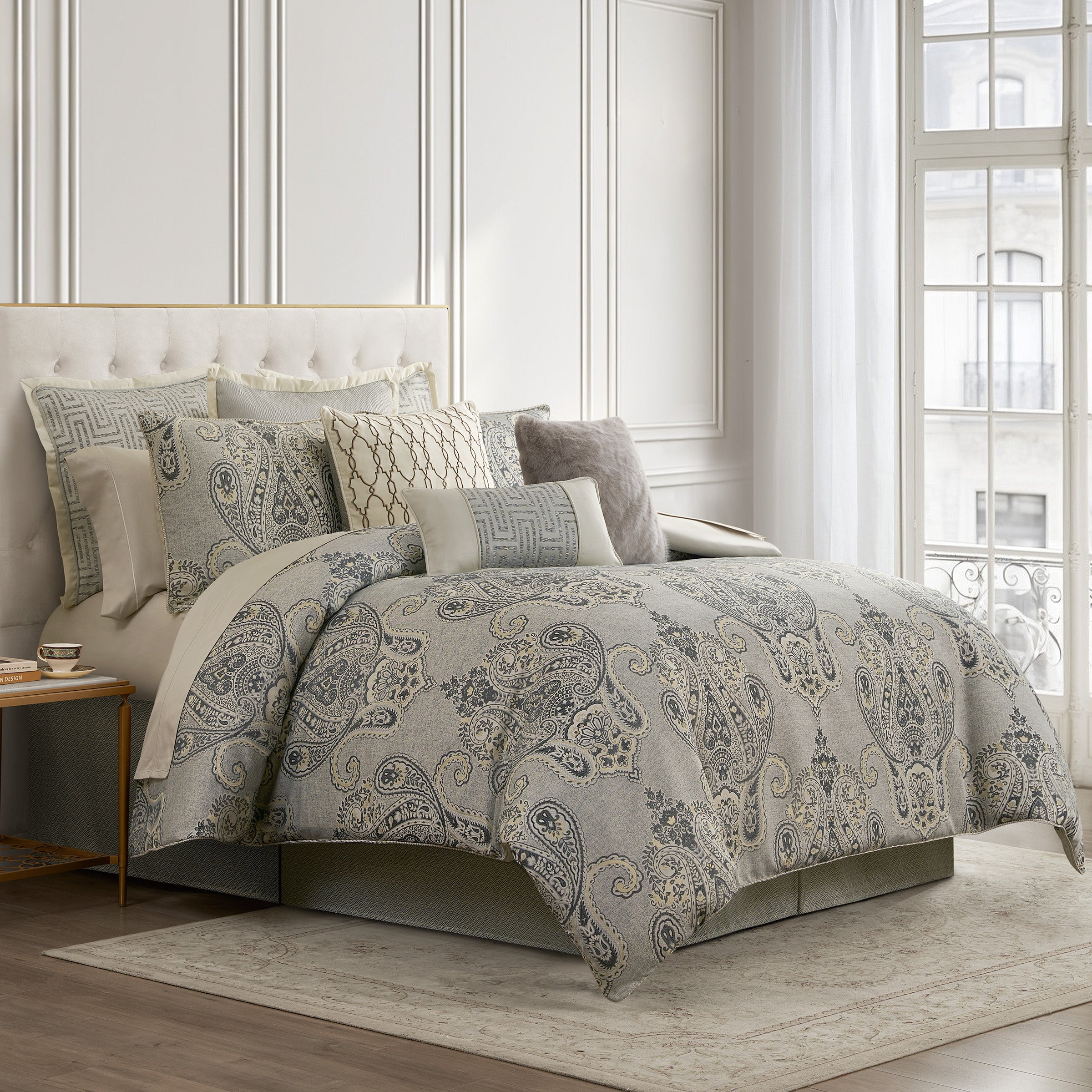 Brosna 4 Piece Comforter Set
