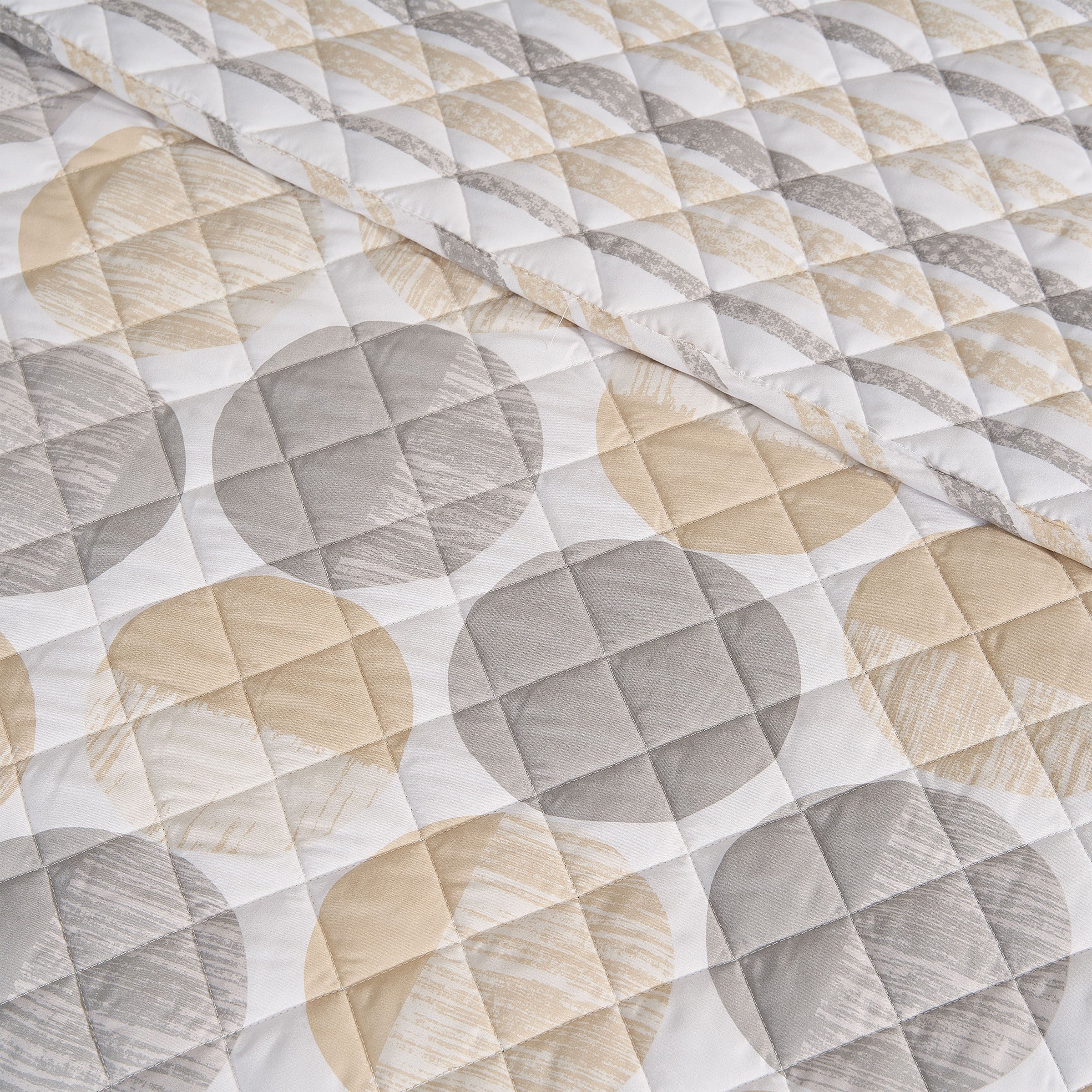Doyle 3 Piece Quilt Set