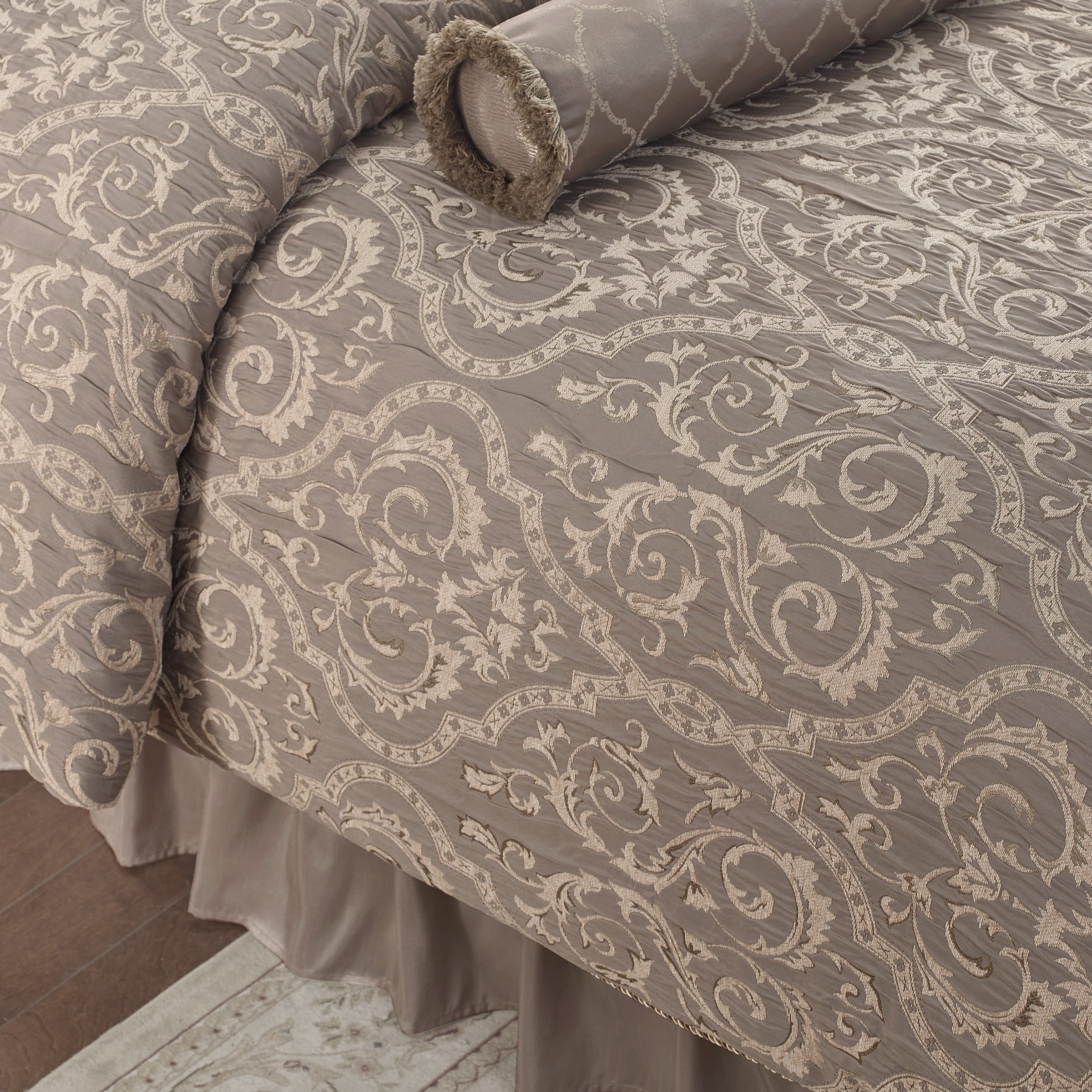 Hazeldene 6 Piece Comforter Set