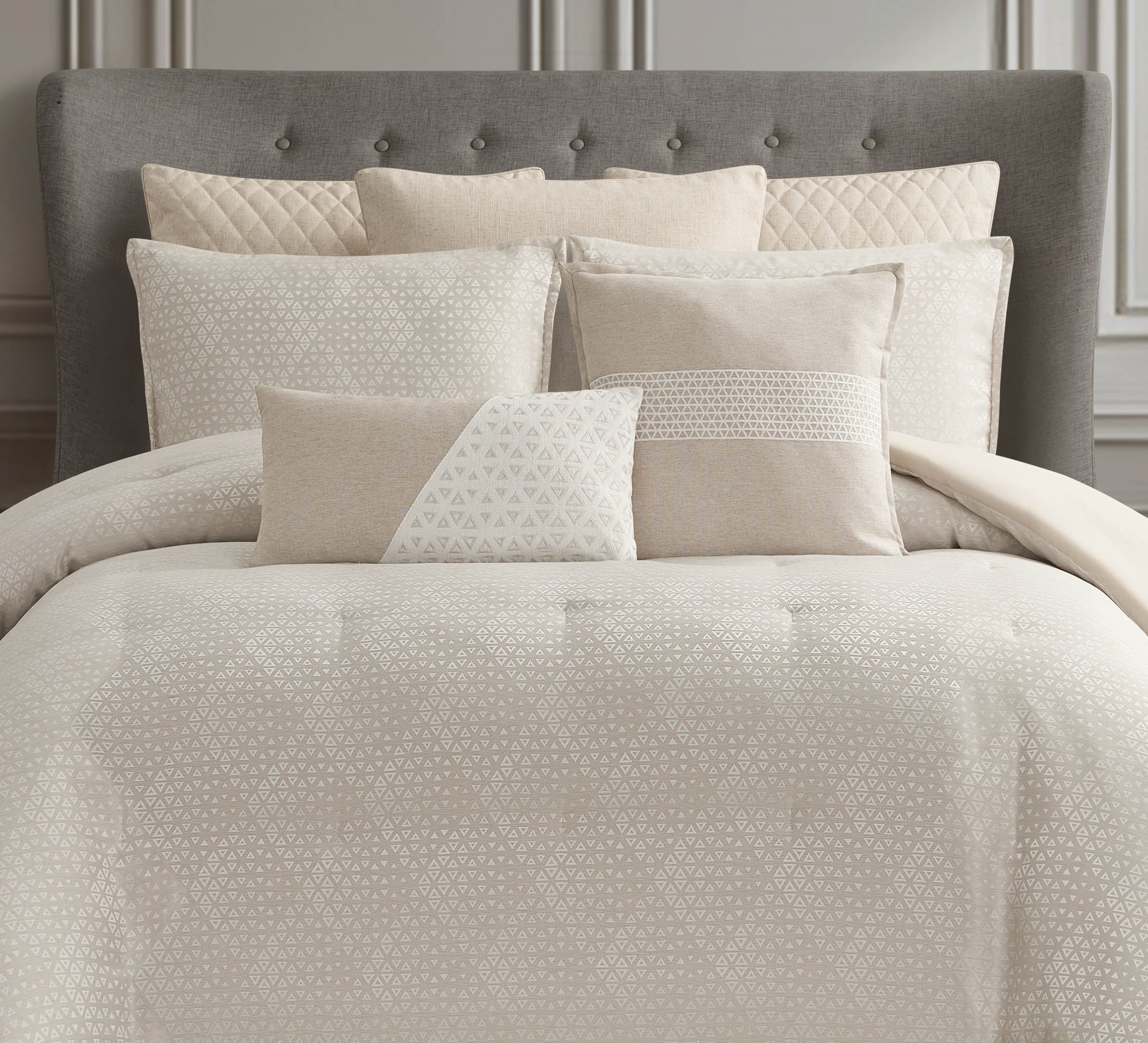 Lauryn Almond 18x18 Decorative Pillow
