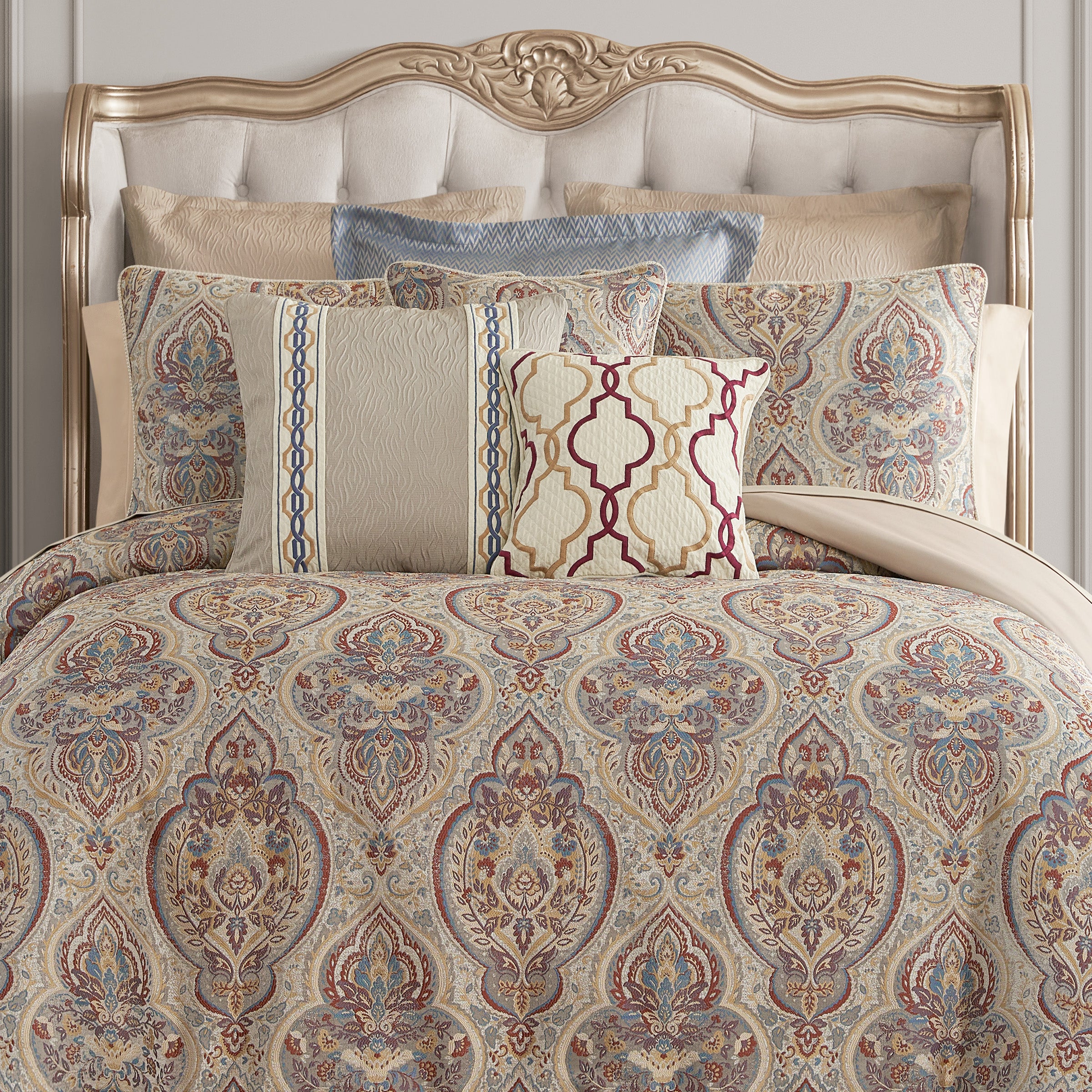 Lewiston 4 Piece Comforter Set