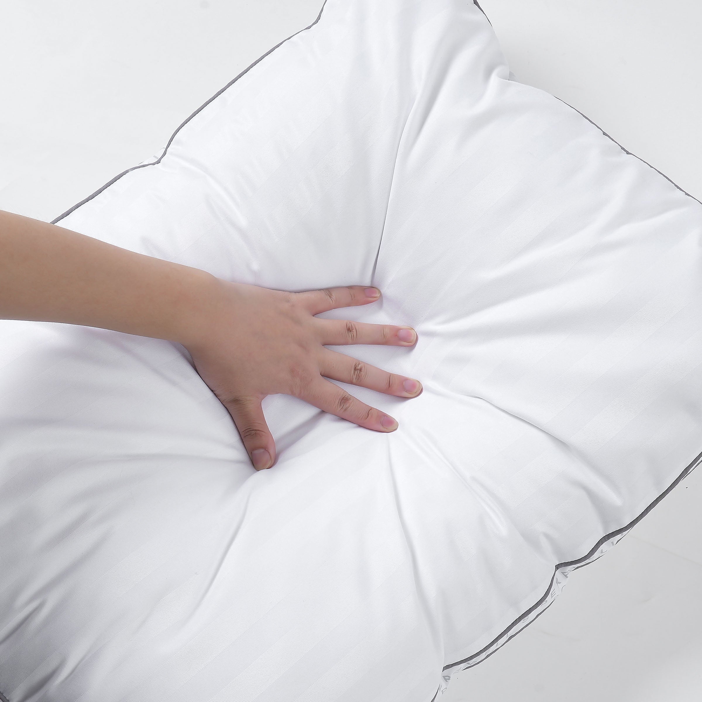 Perry Ellis Utility Pillow (1pk)