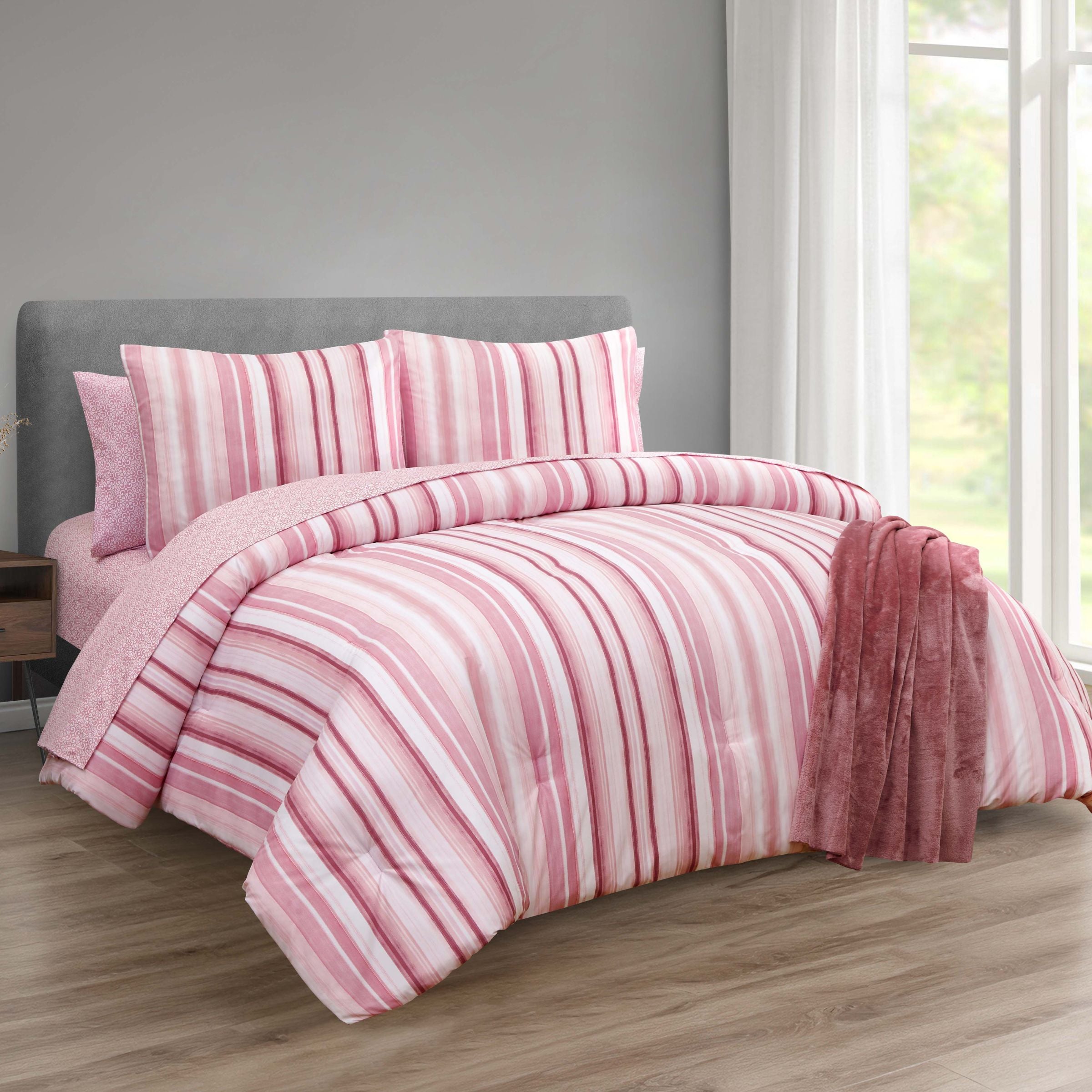 Vienna Stripe 8pc Comforter Set