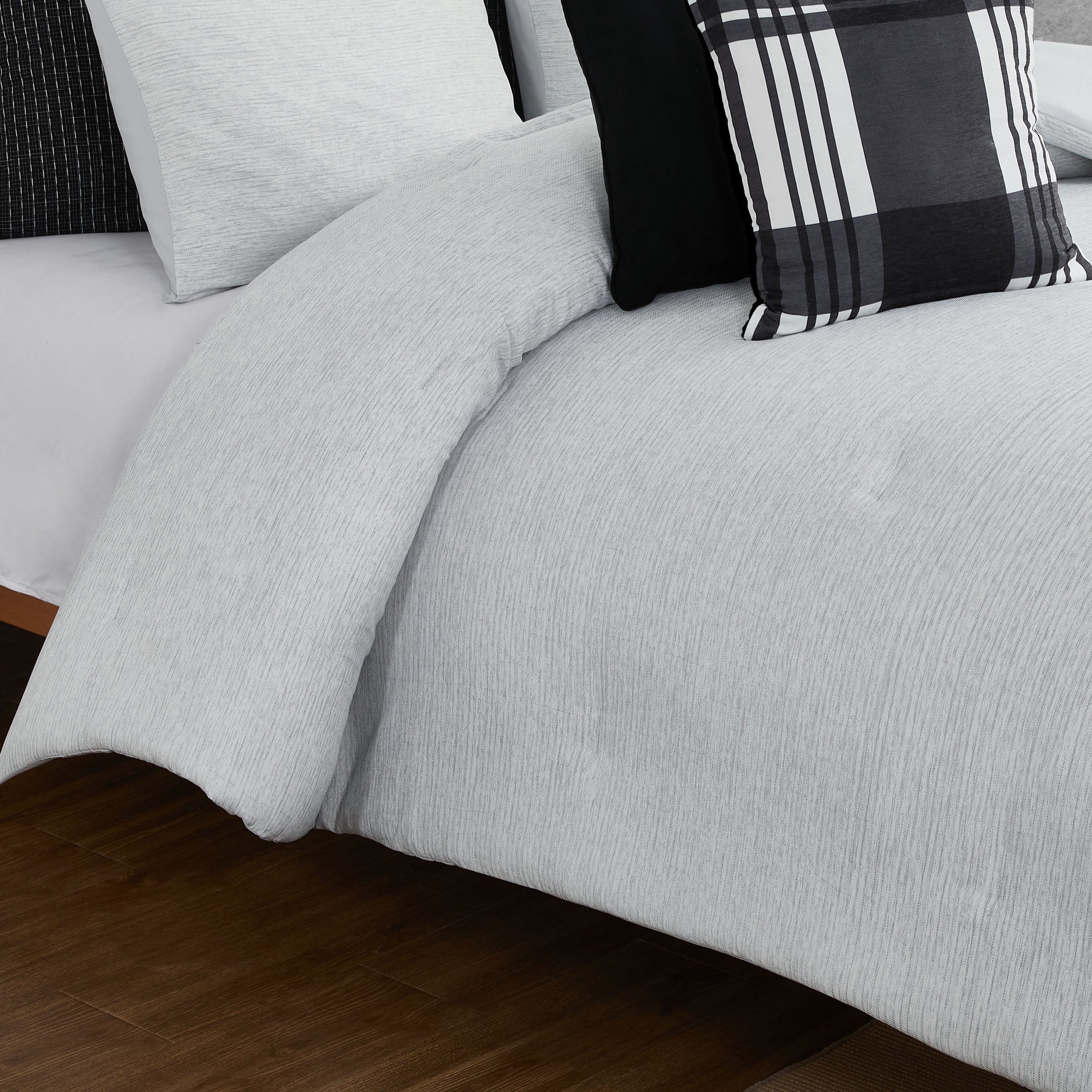 Shally Comforter Set