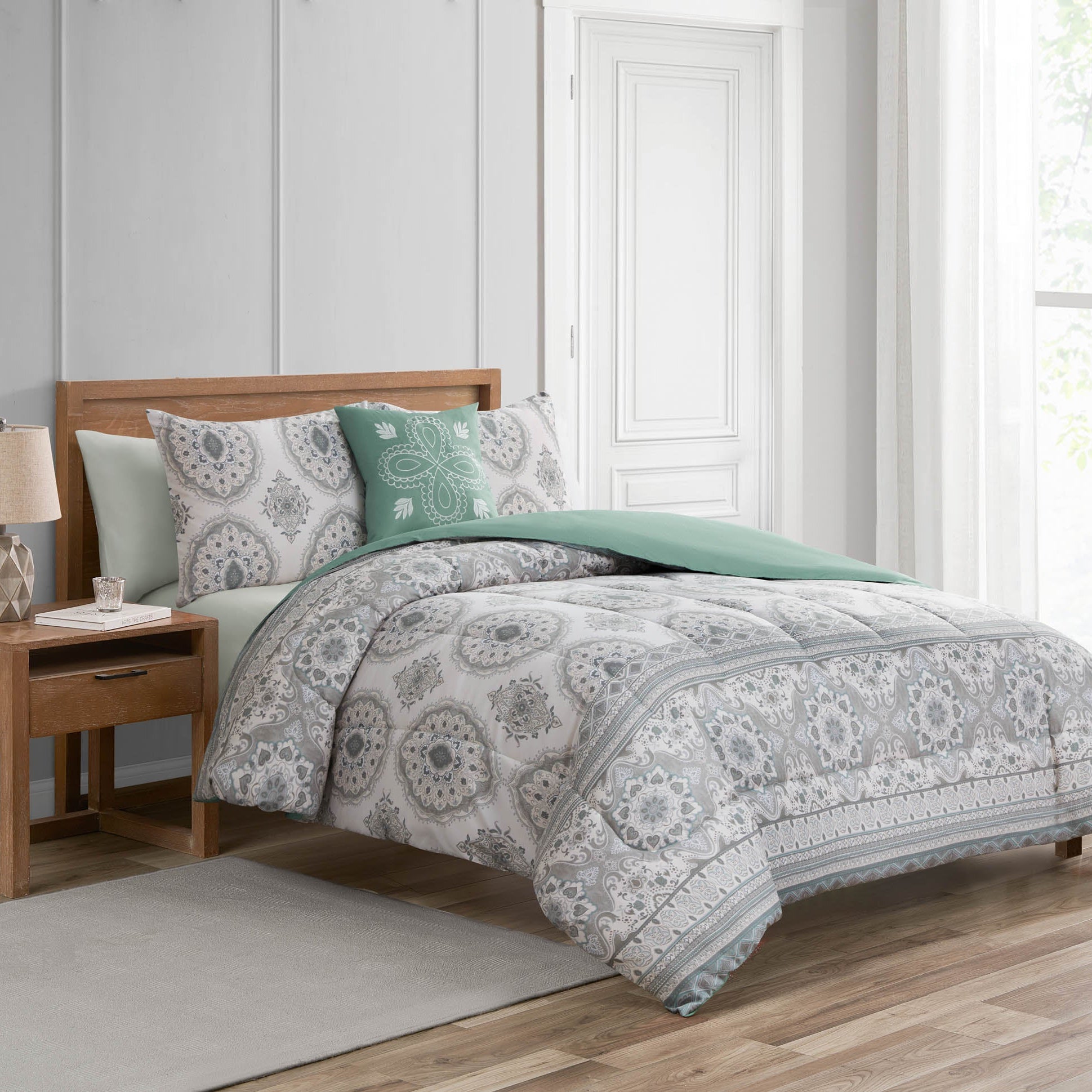 Bethal 4pc Comforter Set