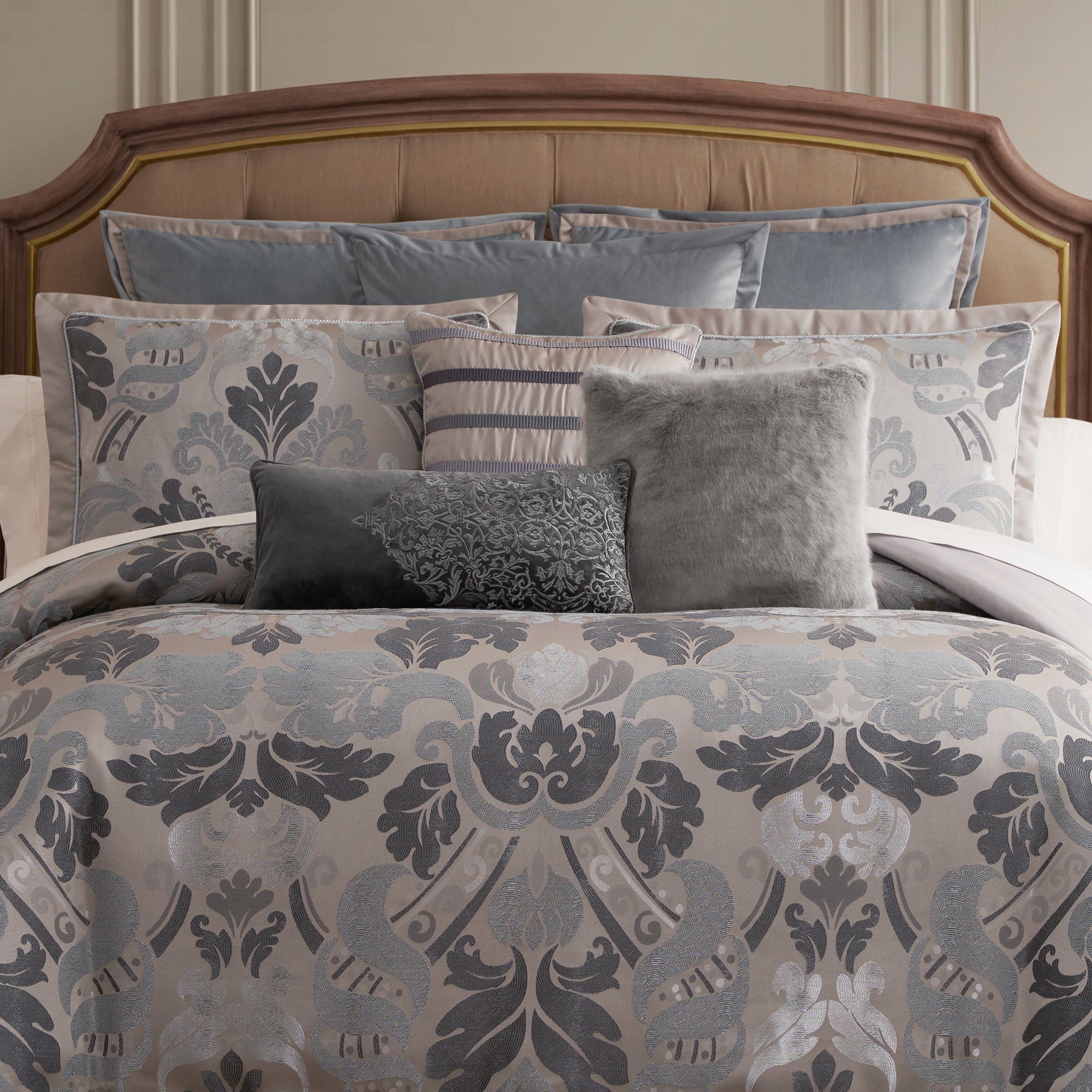 Lorna Mocha Comforter Set