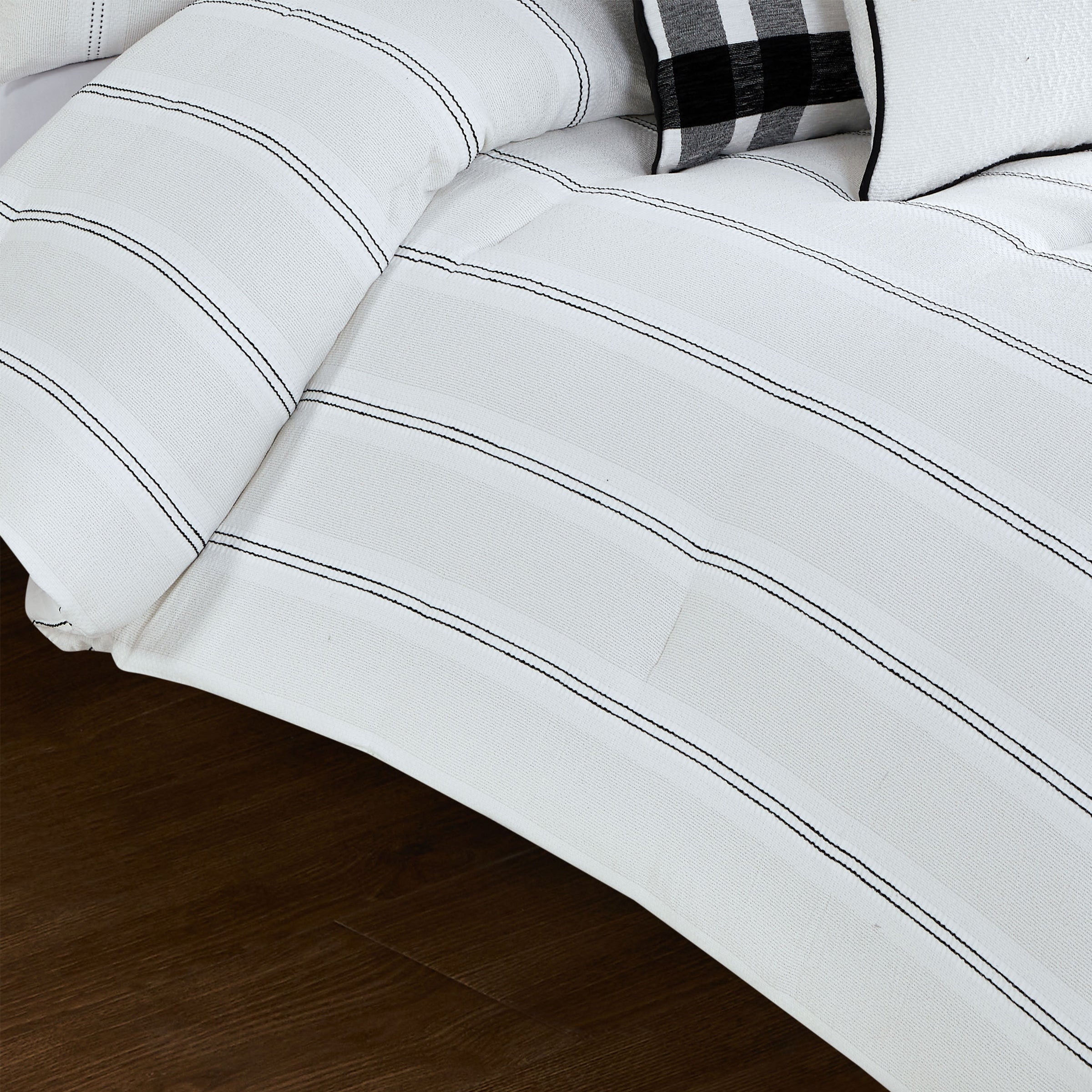 Olivia 3pc Comforter Set