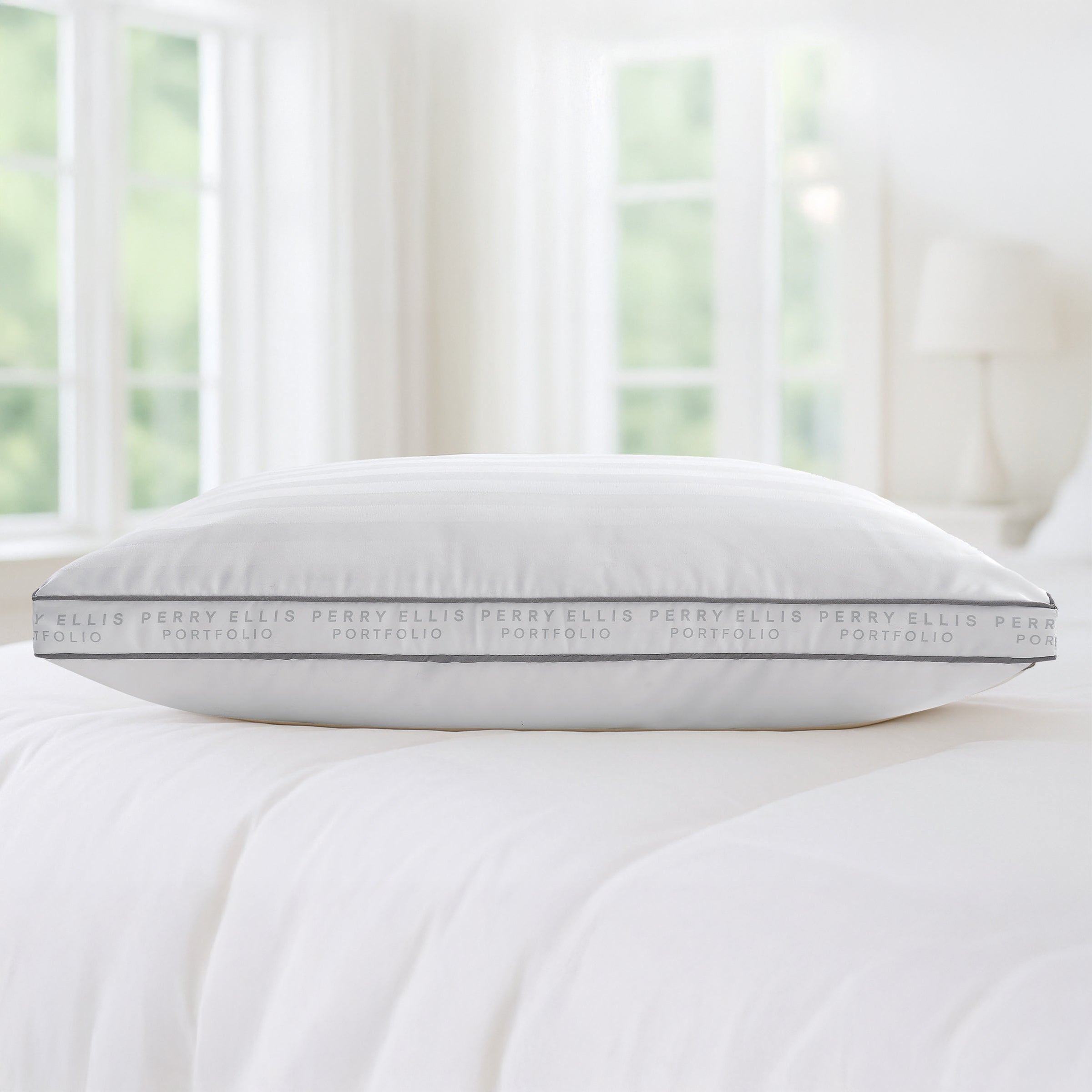 Perry Ellis Utility Pillow (1pk)