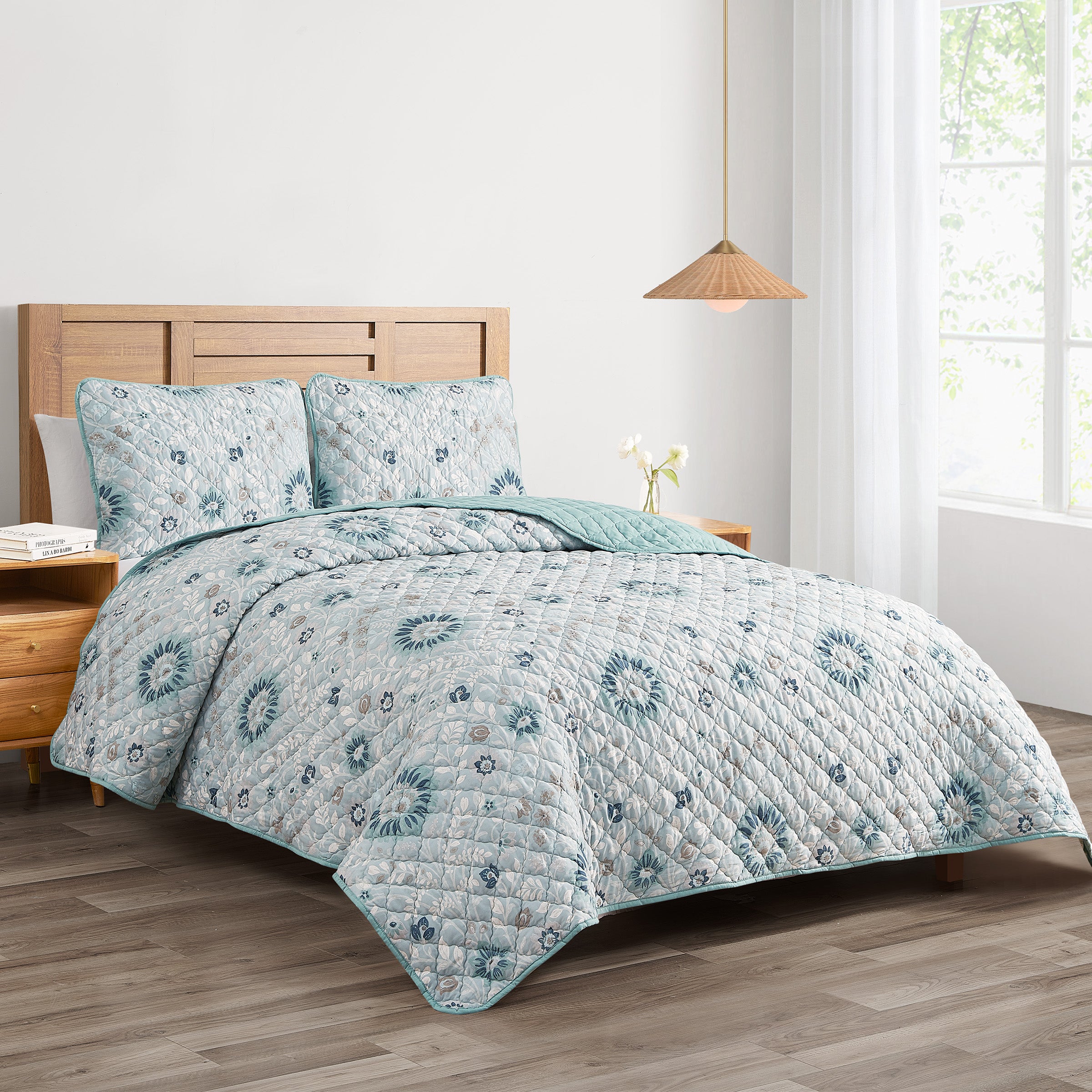 Provence 3 Piece Quilt Set