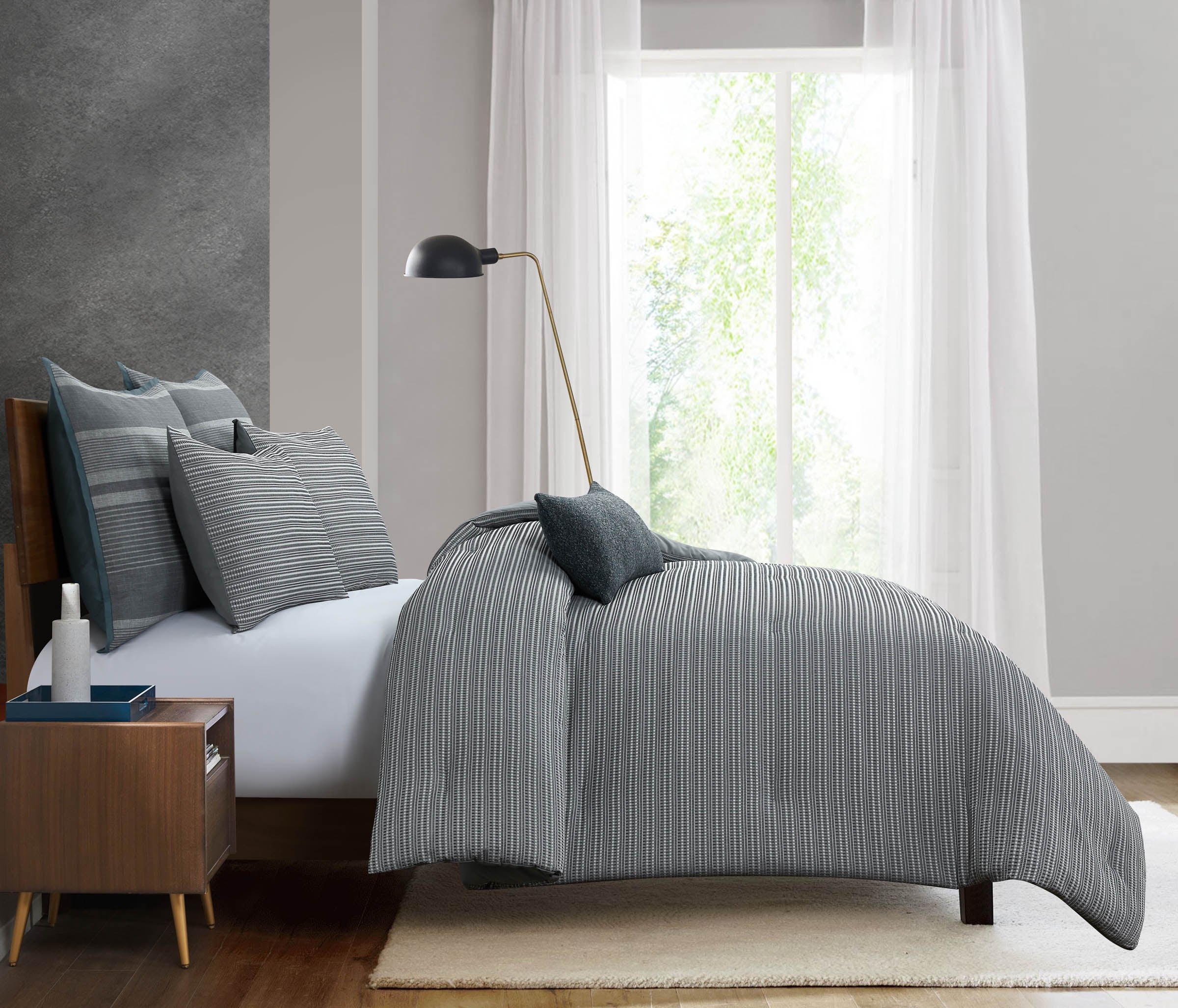 Aurora Comforter Set