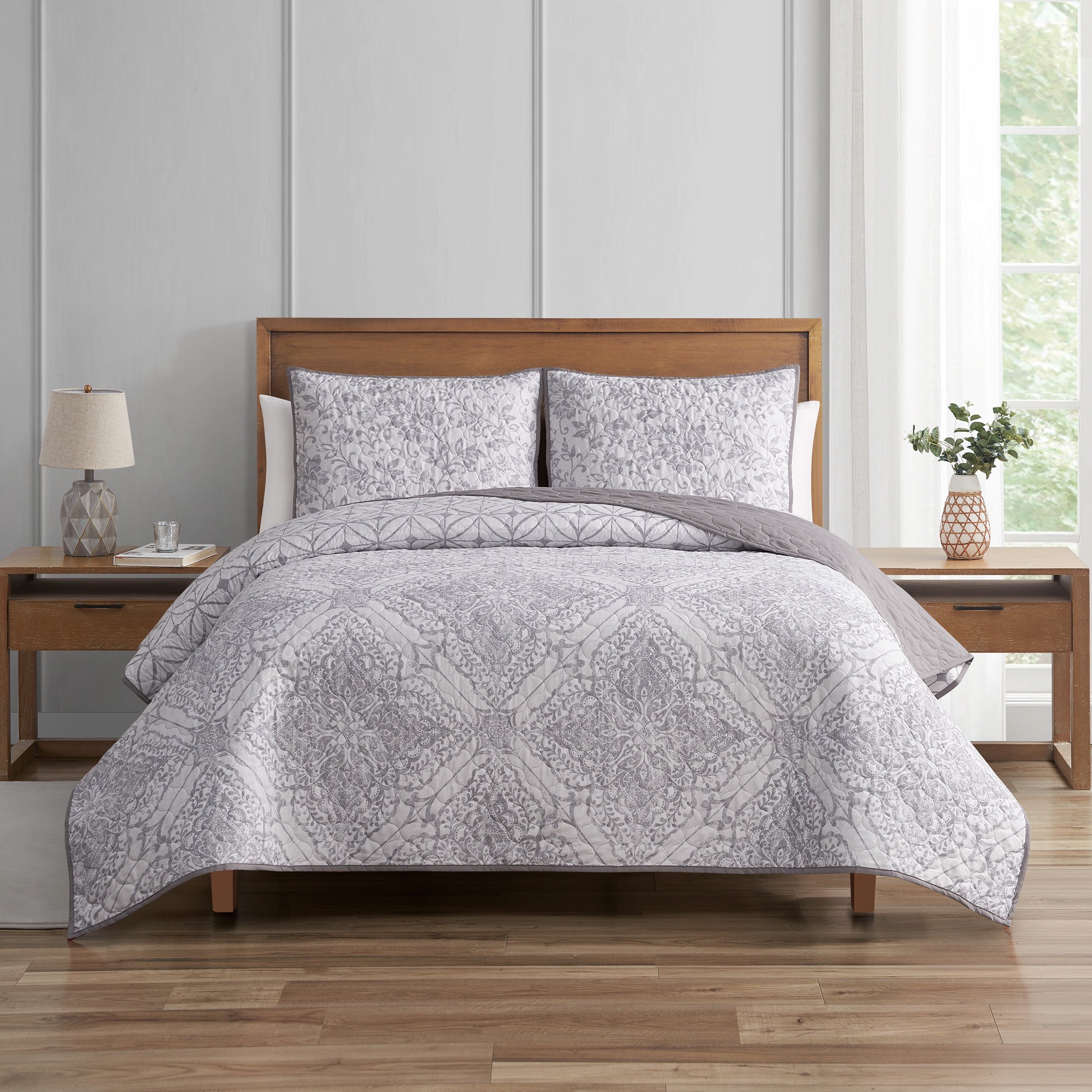 New Haven 3 Piece Quilt Set